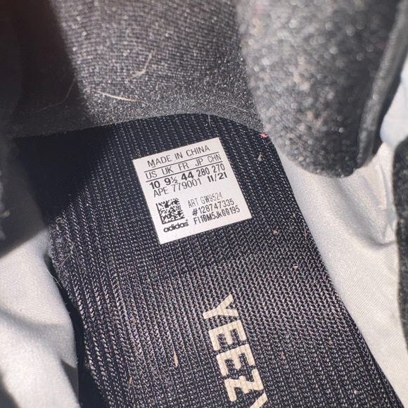 Adidas Black and Gray Yeezy Sneakers (metallic) Sz 10 - Picture 5 of 7